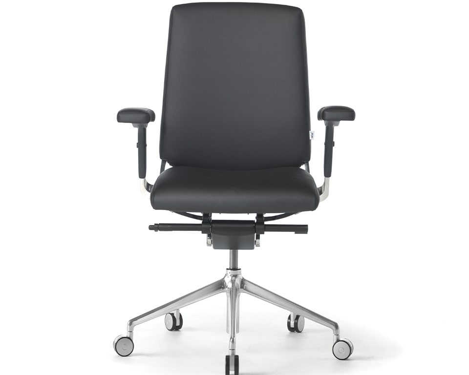 Contemporary executive office chairs in leather or fabric - Italian Black or white executive chairs