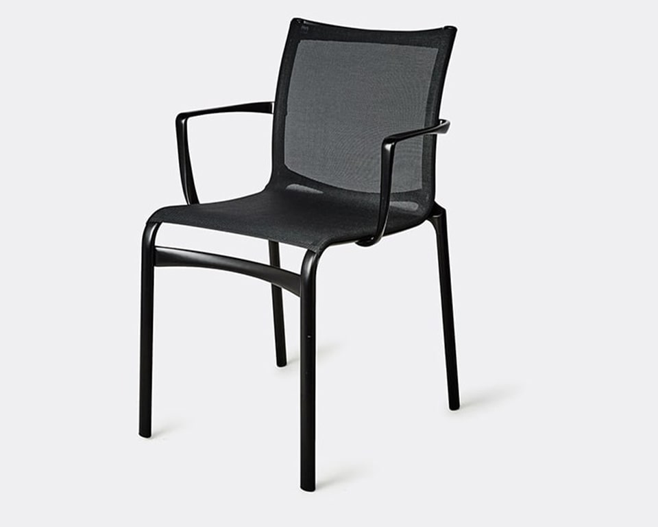 Big Frame 44 side chair with arms designed by Alberto Meda for Alias design. Shown here in black with black mesh upholstery