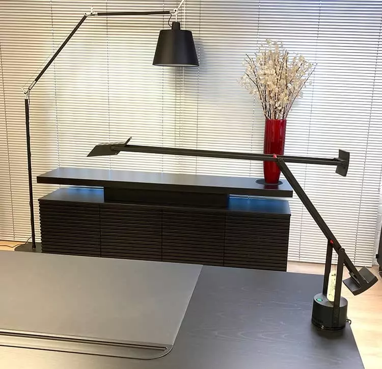 High quality Italian floor standing LED lights and LED desk lights for executive offices