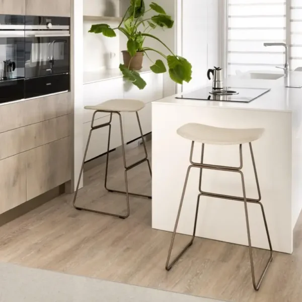 Fixed Height kitchen bar stools in leather